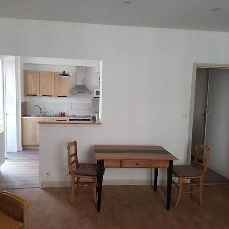 Agreable Appartement Lumineux Au Centre-Ville オヨナックス エクステリア 写真